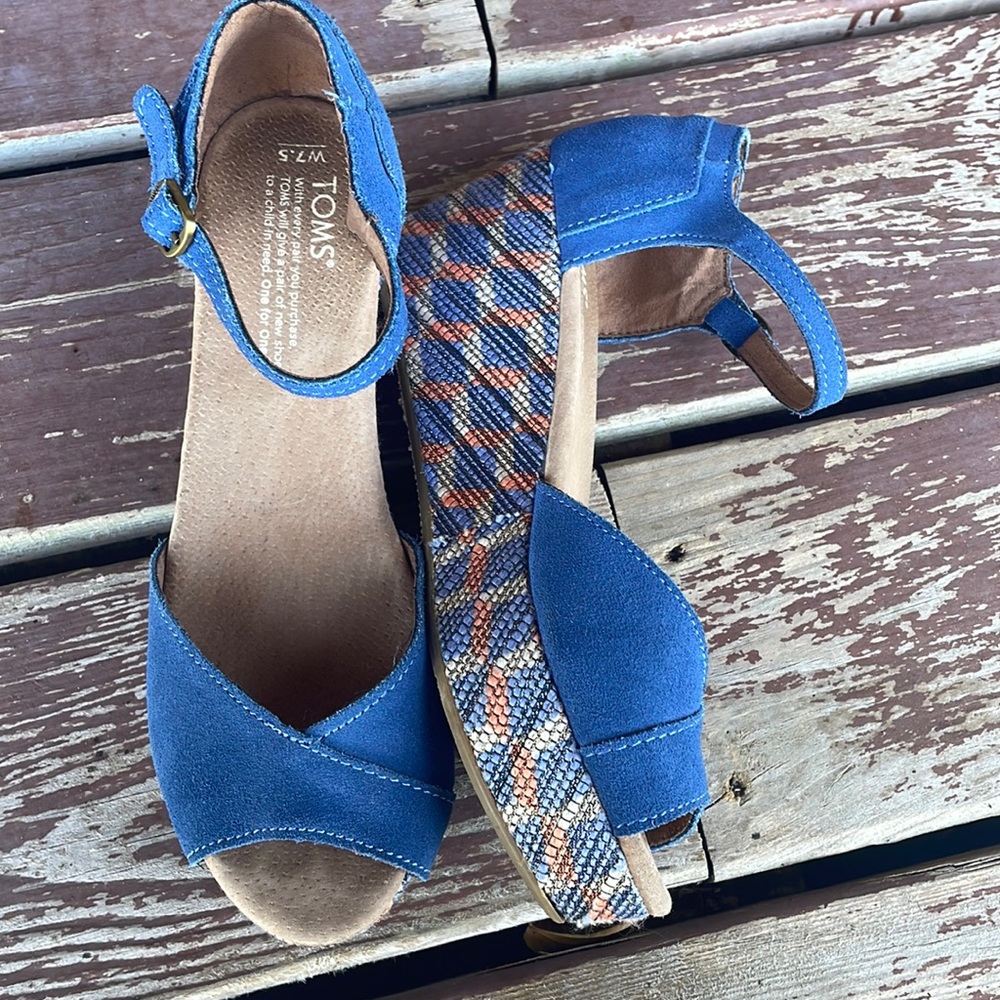 TOMS blue suede wedges with ankle straps. Logo stitched on heel. Size 7.5